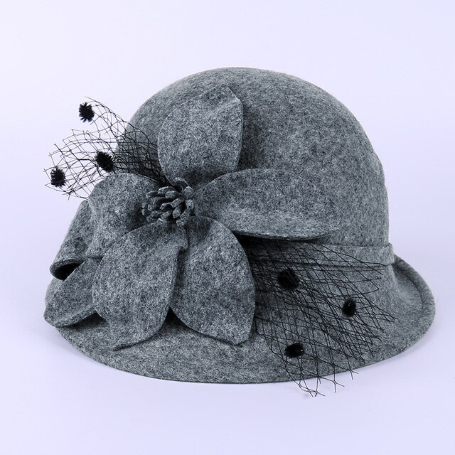 Bowler hat women's fashion 2025